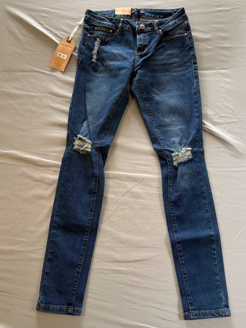 Vins Me Women's Distressed Skinny Ankle Stretch Dark Wash Blue Jeans Size 1 NWT